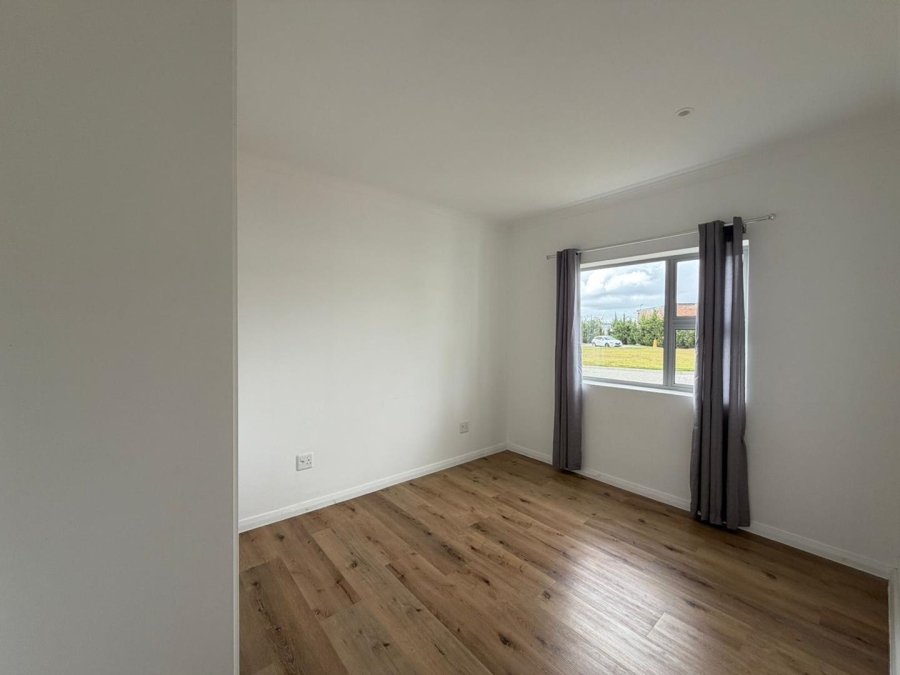 To Let 2 Bedroom Property for Rent in Pinelands Eastern Cape